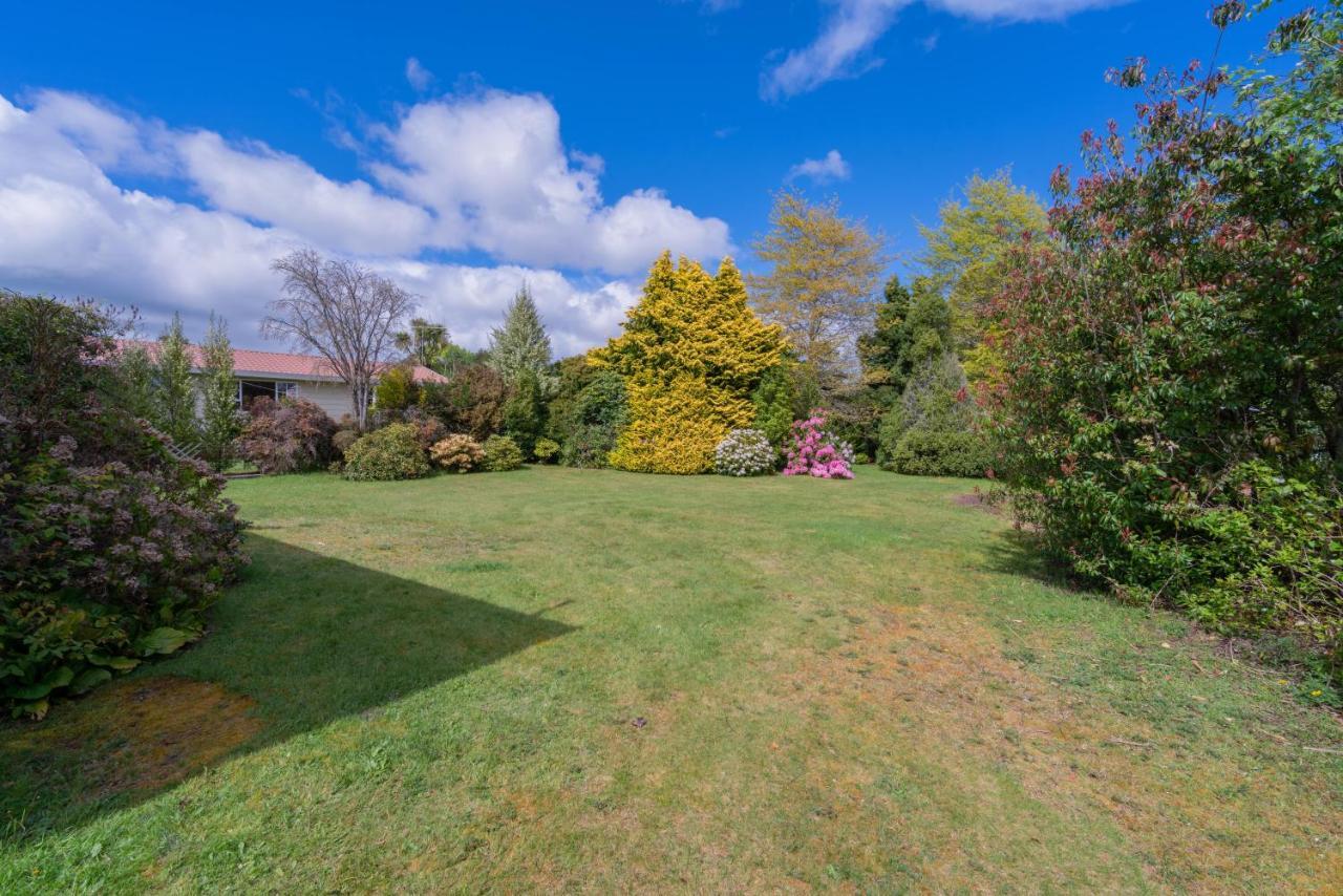 Rustlein Cottage - Te Anau Holiday Home エクステリア 写真